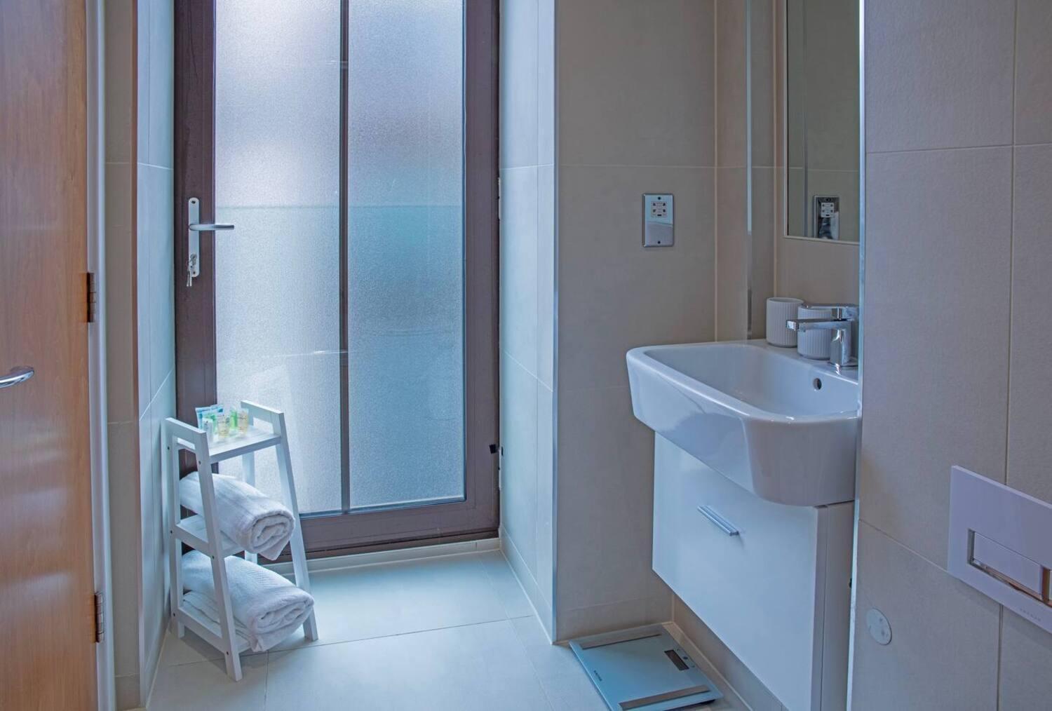 לונדון Westminster 2 Bed 2 Bath Apartment מראה חיצוני תמונה